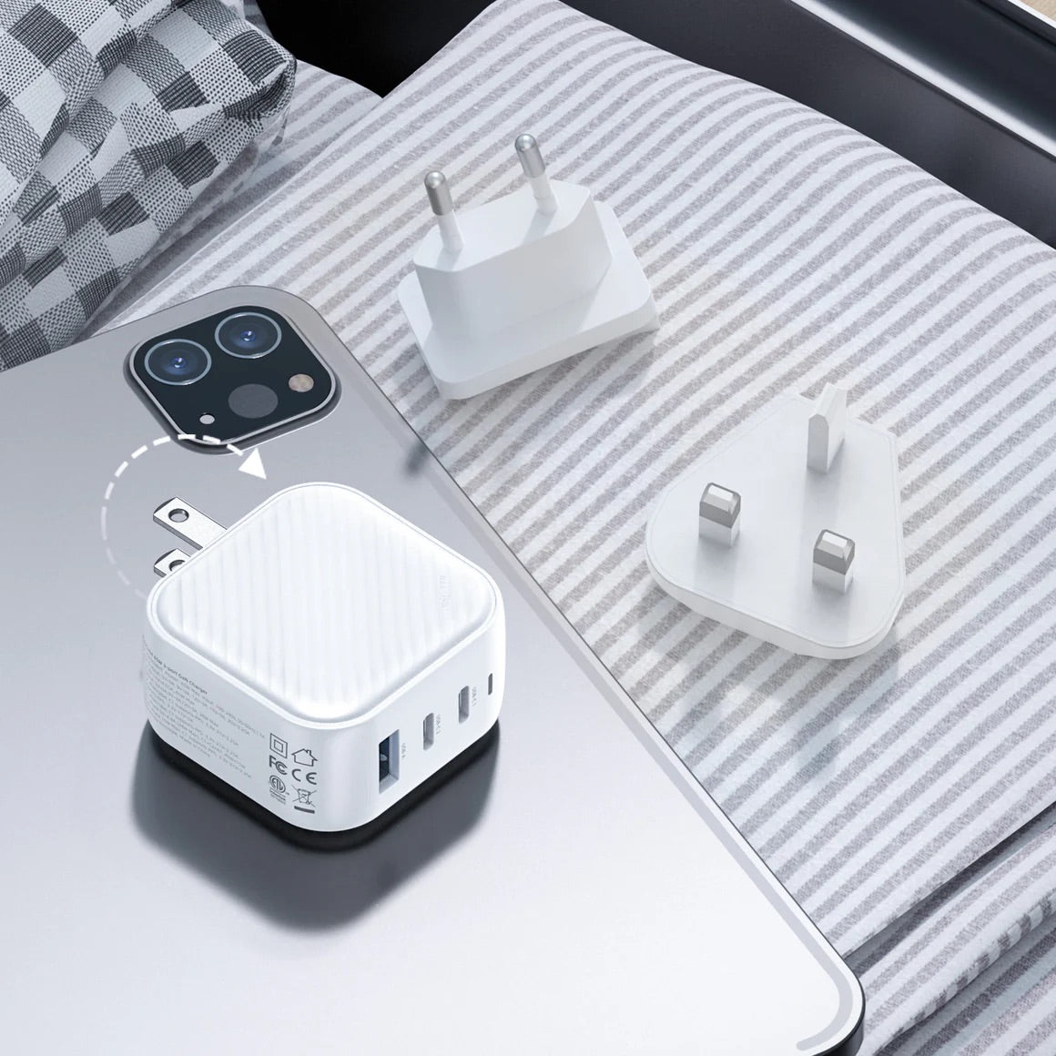 INNOSTYLE MiniCube 65W 3-Port Charger