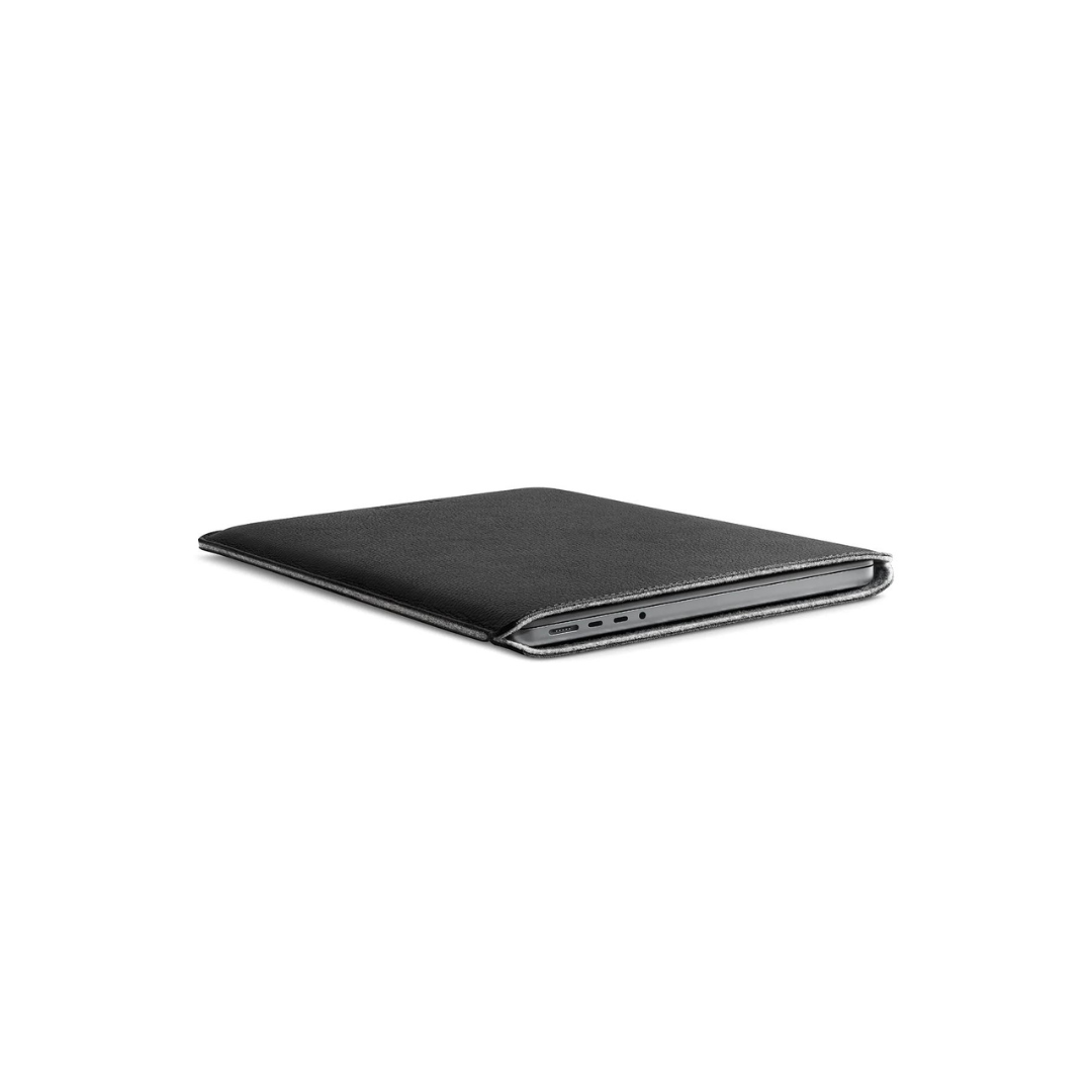 Woolnut Leather Sleeve for MacBook Pro - Black